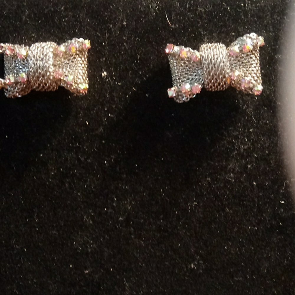 Betsey johnson bow earrings.. - Picture 3 of 5